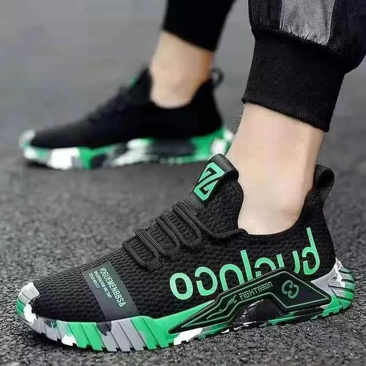 ياتاي جديد الربيع الرجال مريحة عارضة أحذية . Yatai New Spring Men's Comfortable Casual Sneakers