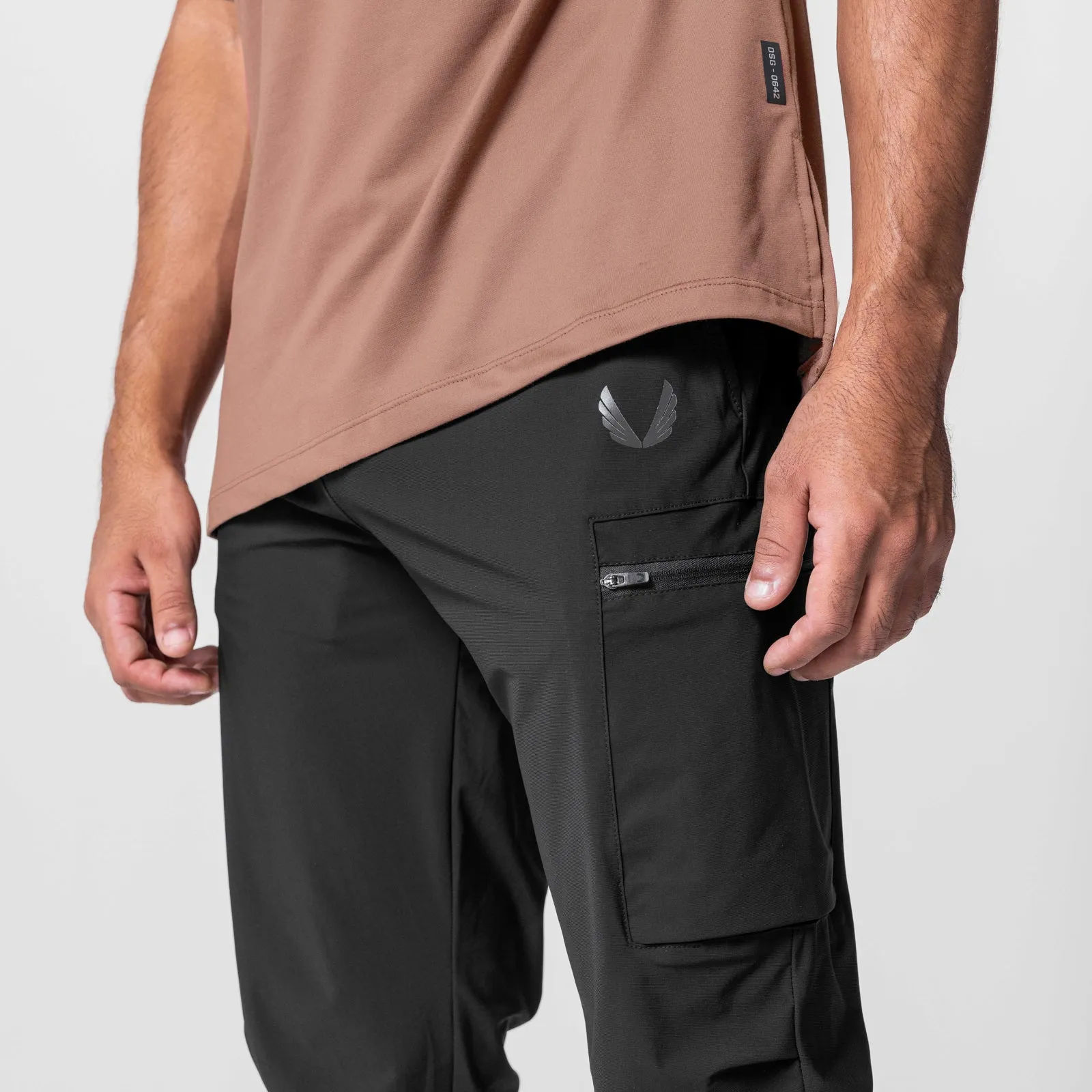 0656. Tetra-Lite™ Standard Zip Jogger - Black