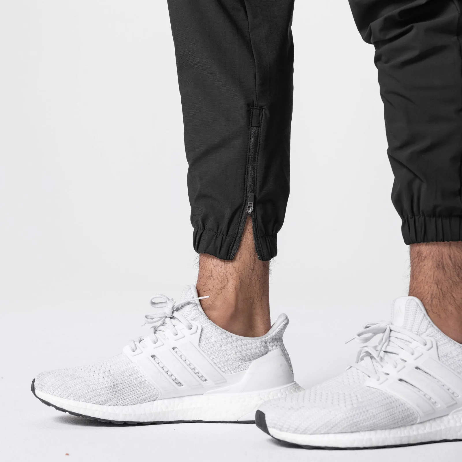 0656. Tetra-Lite™ Standard Zip Jogger - Black