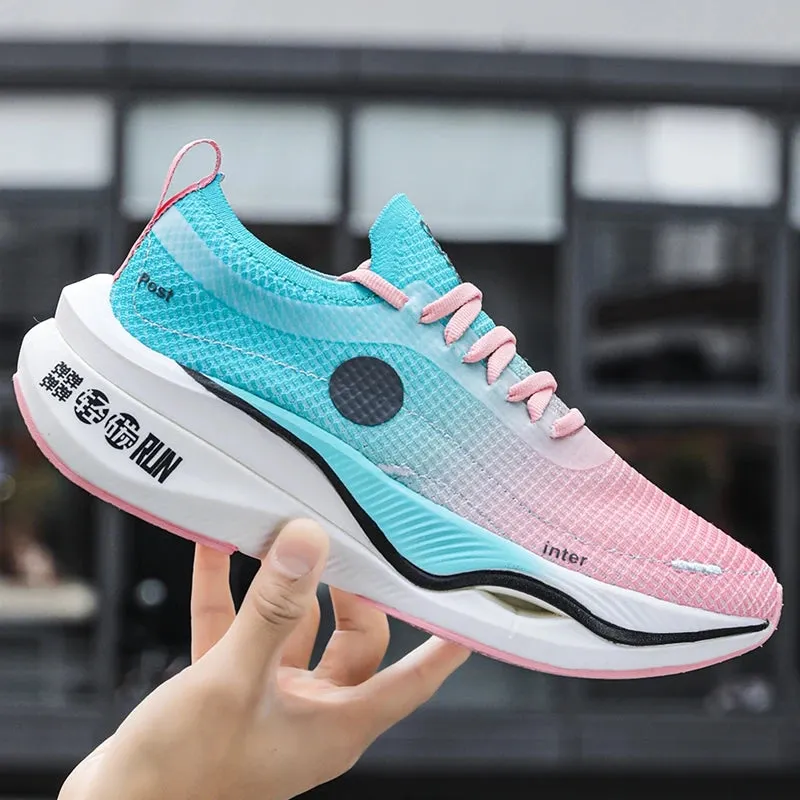 Carbon Plate Running Shoes - Ultimate Comfort & Performance