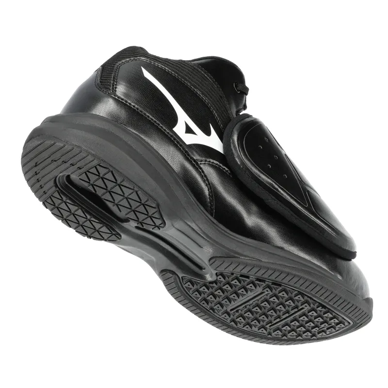 Mizuno Mid-Cut Umpire Plate Shoes