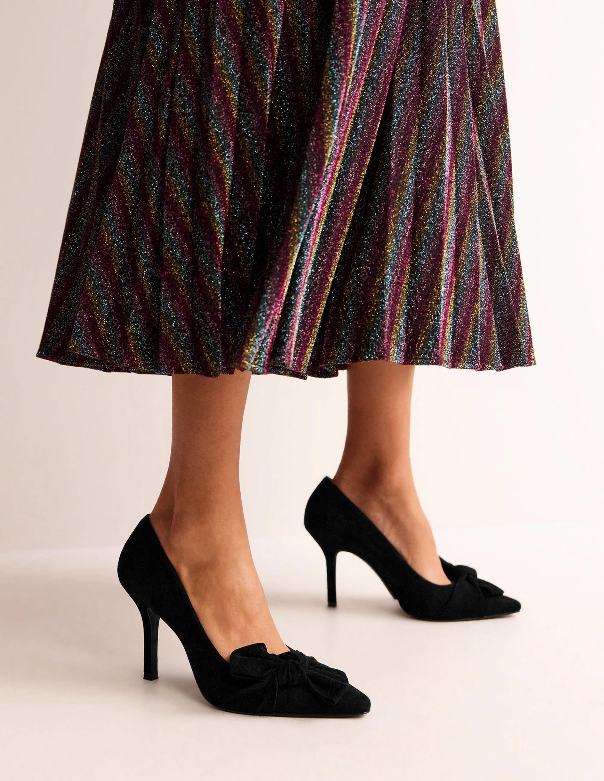 Suede-Bow Heeled Courts-Black Suede