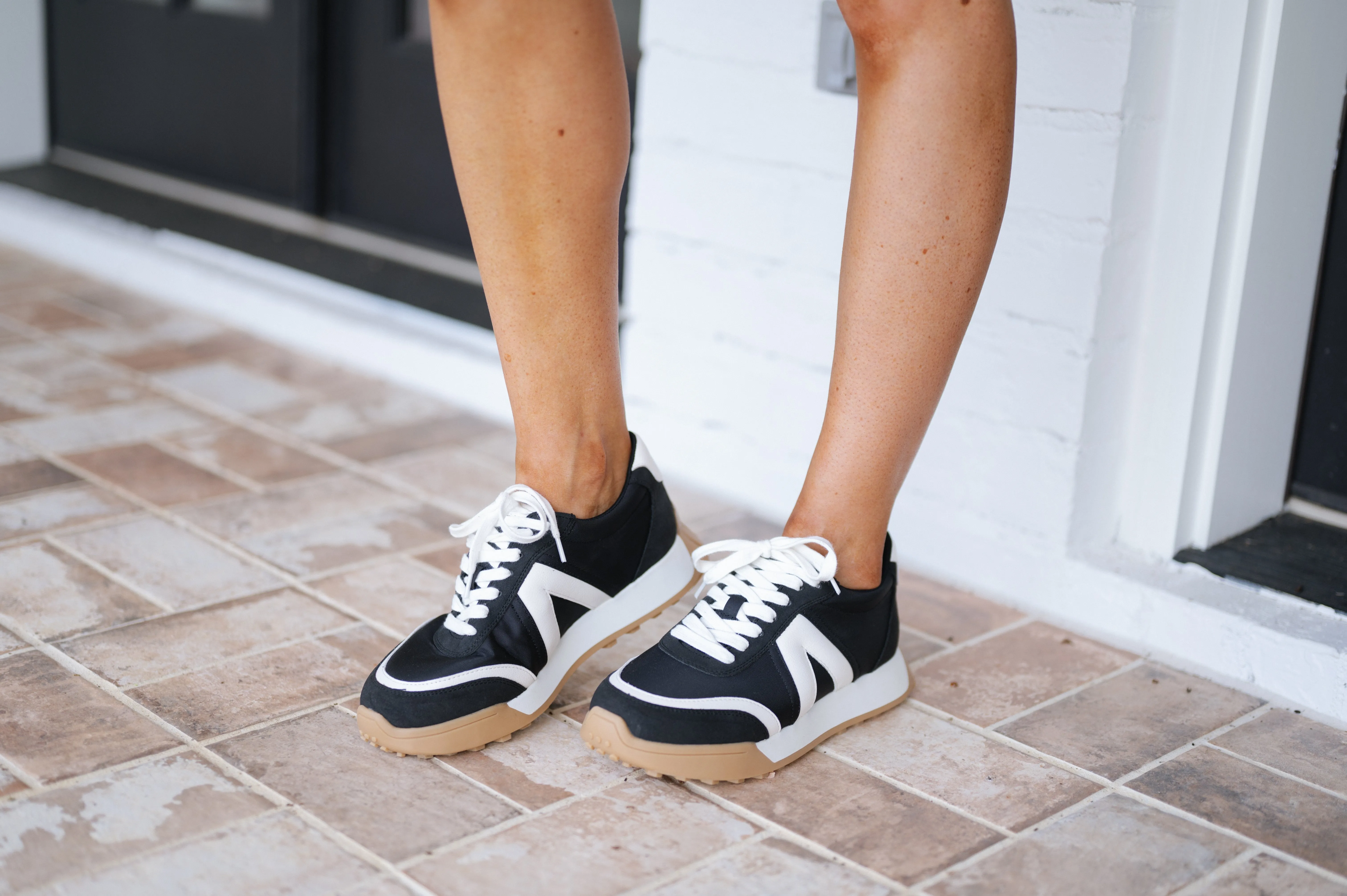 Town Sneakers- Black