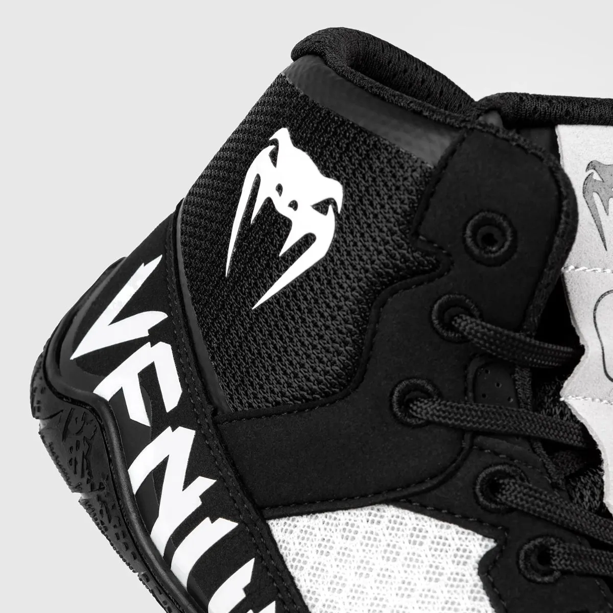 Venum Elite Wrestling Shoes Black/White